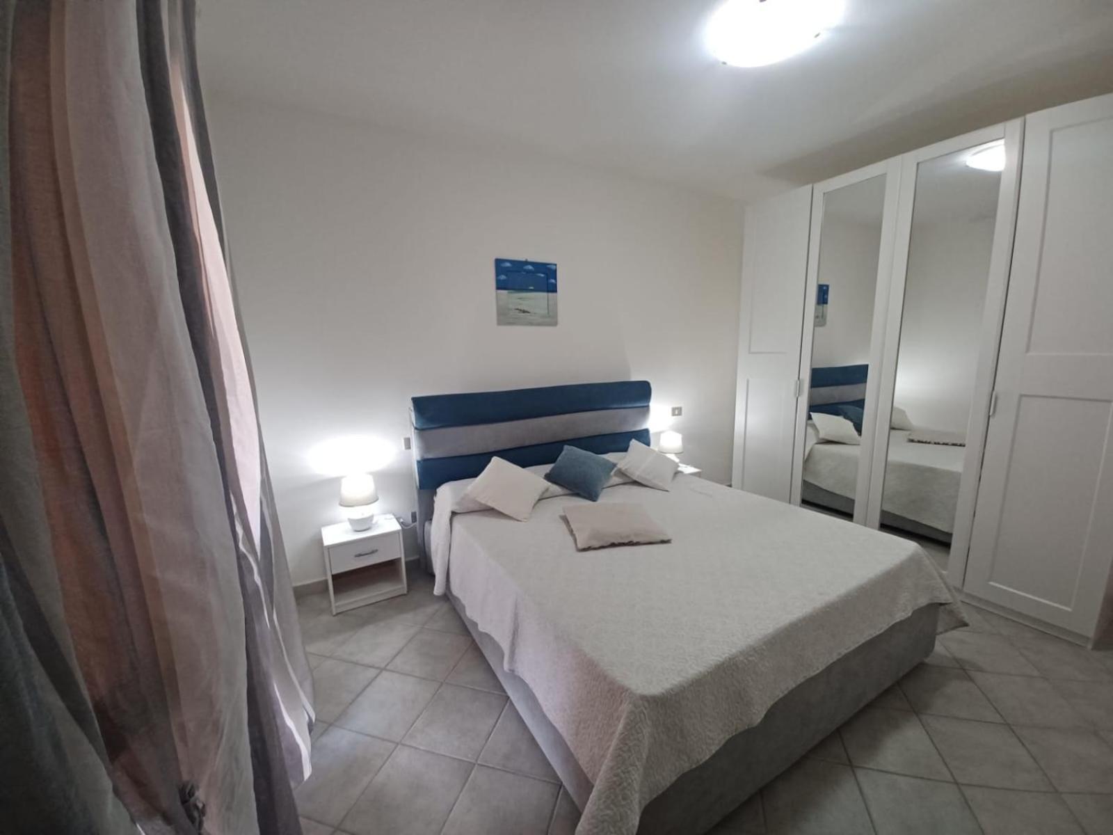 Casa Sibilla Bi-Locale Con Terrazza A 60 Metri Dal Mare Apartman Marinella  Kültér fotó